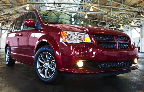 The Dodge Grand Caravan R T Debuts At The Chicago Auto Show